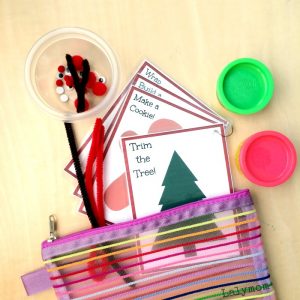 Christmas Activities for Kids - Busy Bag with Printable Activity Cards on Lalymom.com - Click to get your copy!